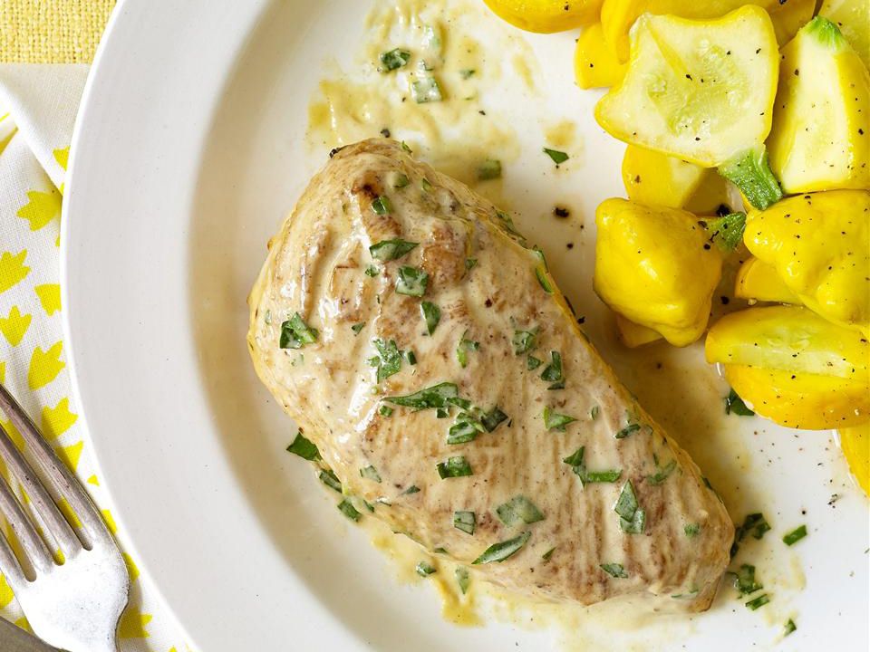 Tarragon chicken recipe: creamy chicken in tarragon sauce